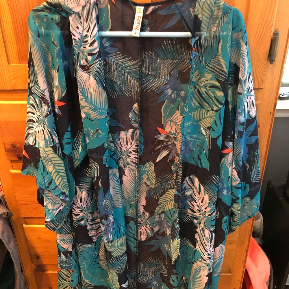 Tropical print kimono